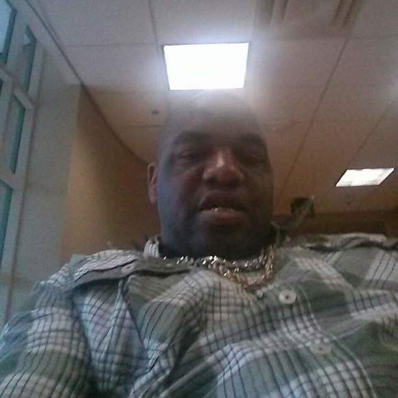 Meet your Posher, Dewayne - Picture 1 of 1